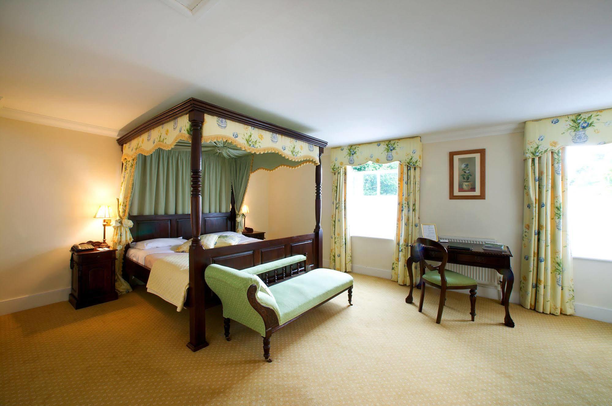 Hotel Esseborne Manor Hurstbourne Tarrant Exteriér fotografie